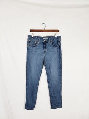 Women's Size 30 Levi Boyfriend Jeans